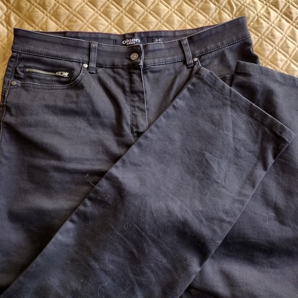 3/$30 OLSEN Europe Women's Black Jeans